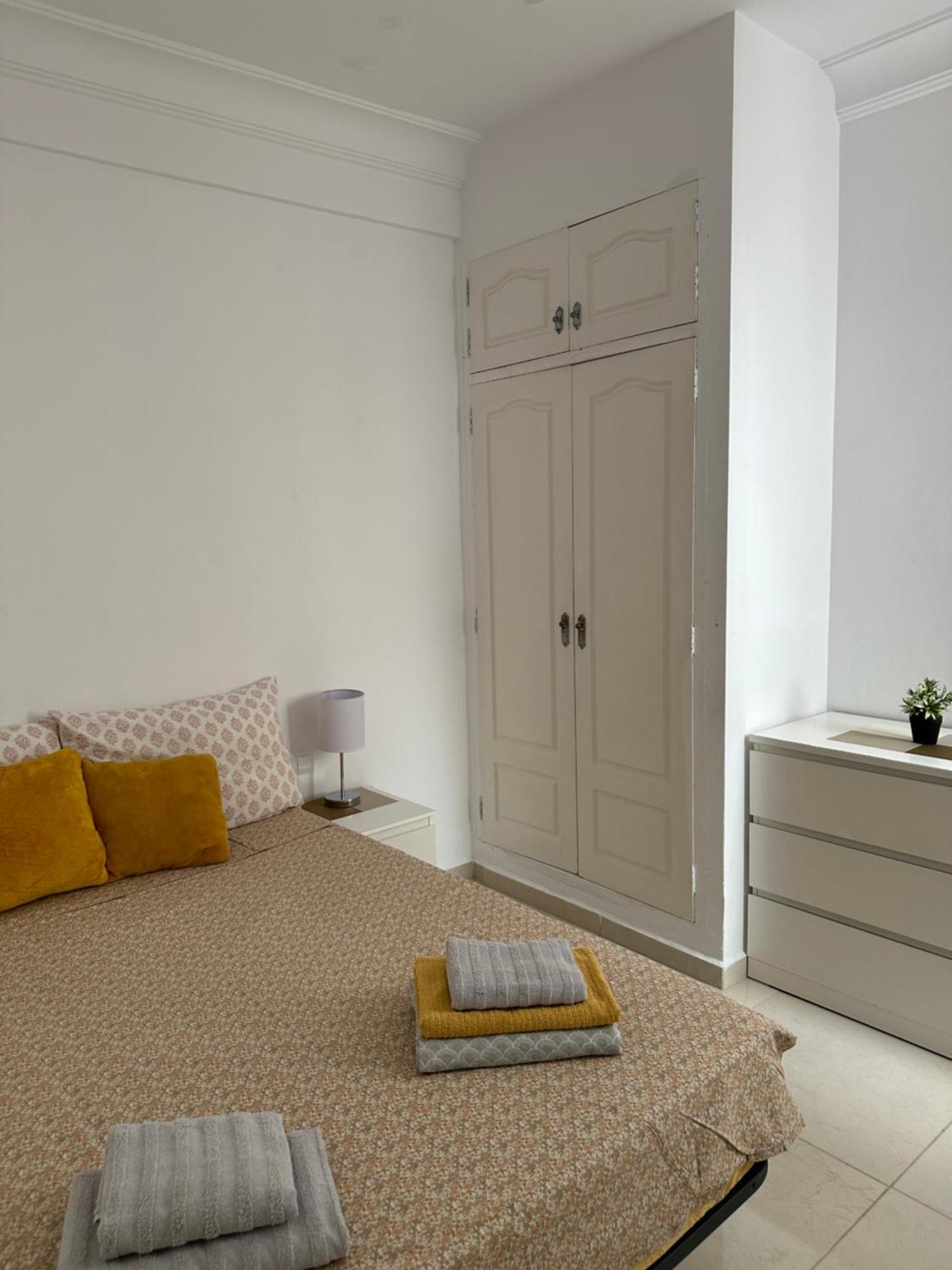 Modern And Bright 5 Bedroom Apartment Del Prado Gandía Esterno foto