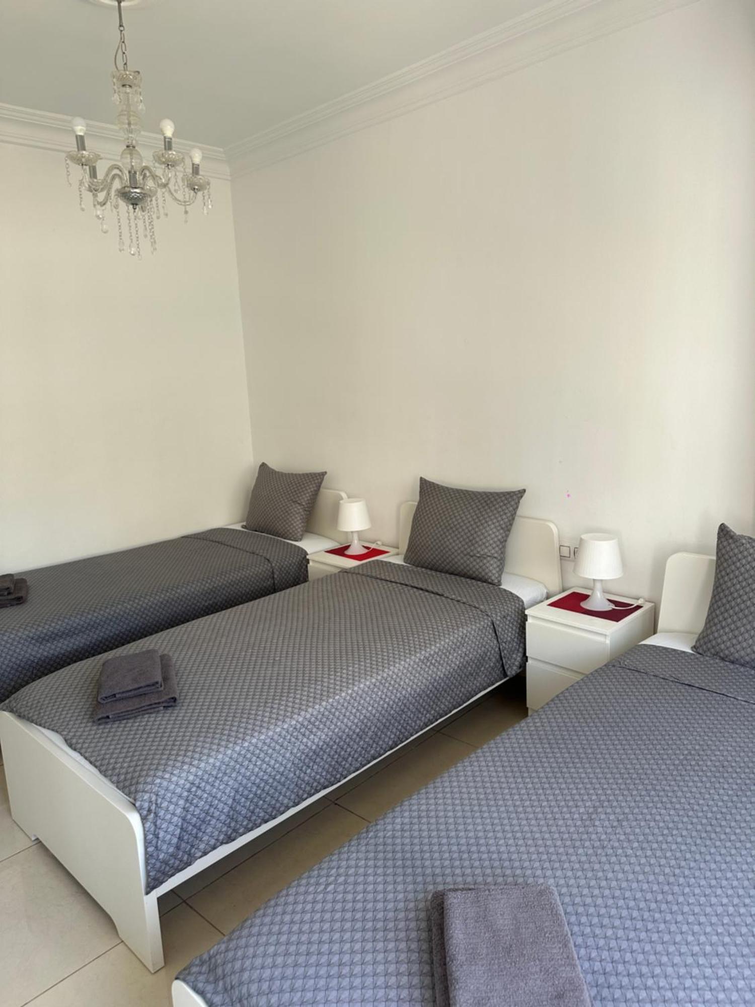 Modern And Bright 5 Bedroom Apartment Del Prado Gandía Esterno foto