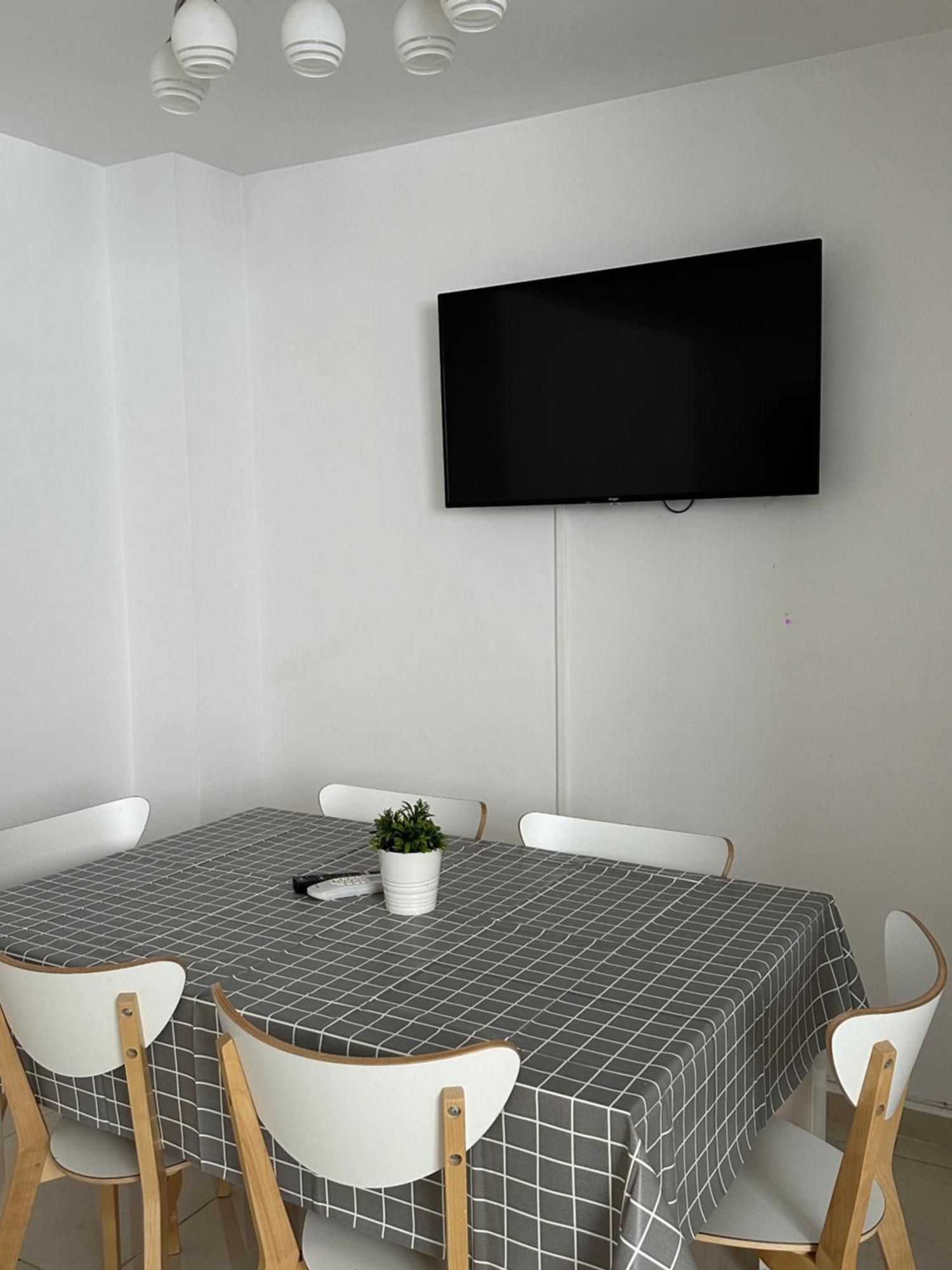 Modern And Bright 5 Bedroom Apartment Del Prado Gandía Esterno foto