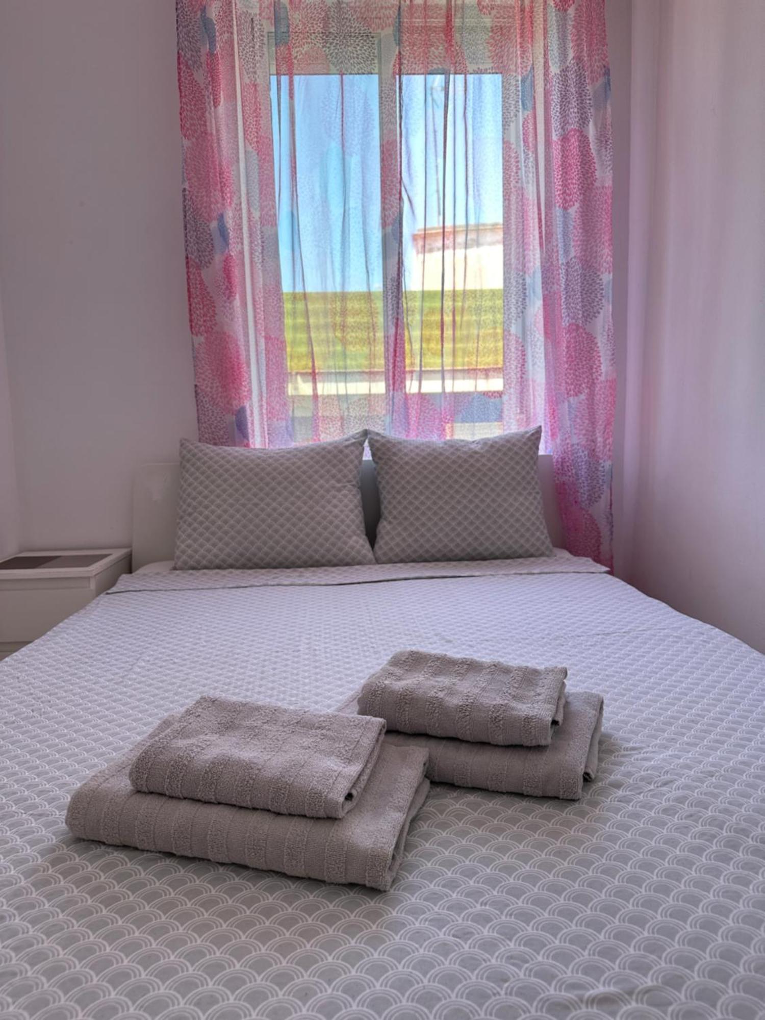 Modern And Bright 5 Bedroom Apartment Del Prado Gandía Esterno foto