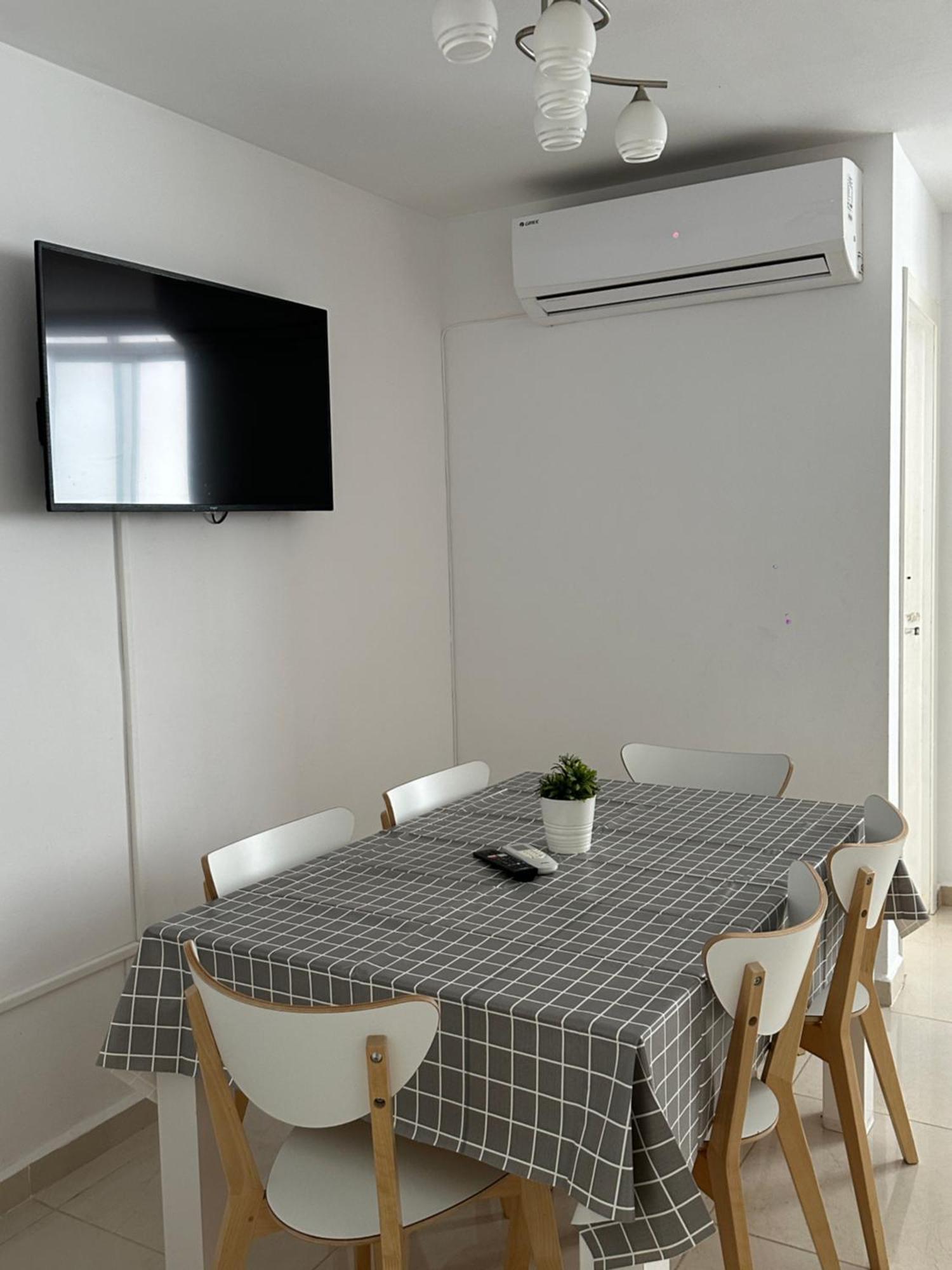 Modern And Bright 5 Bedroom Apartment Del Prado Gandía Esterno foto